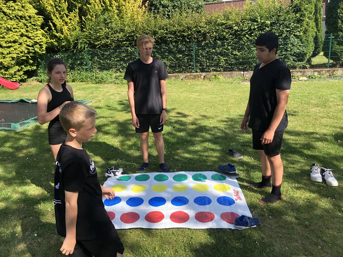 28DC696C-A296-4A3F-8419-A6FB5AFA2C17