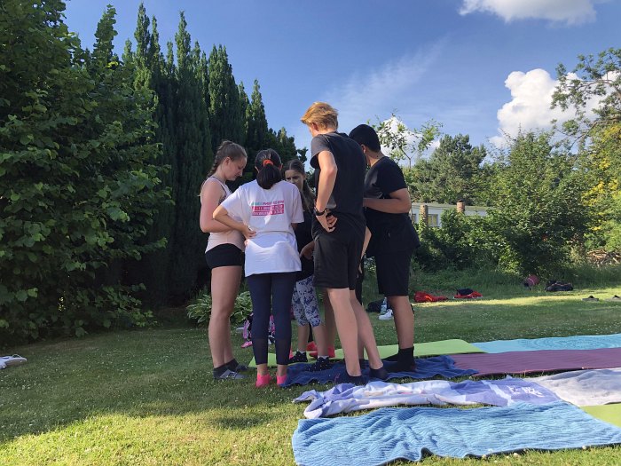 33AE9947-869C-4C85-AA81-EC370531F856