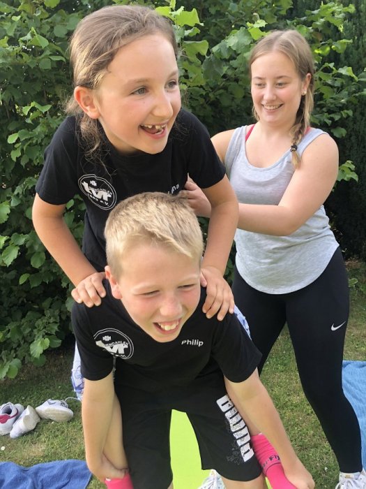 35E9284D-C4B6-48F3-9938-849B36FBFB39