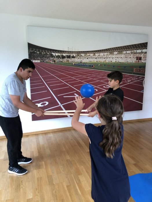 58959007-924F-40A9-A692-9832ABF15065