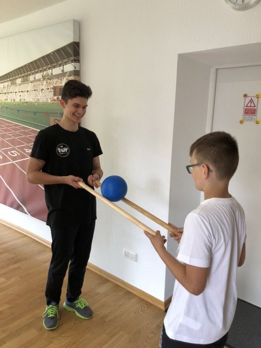 7DE31183-2E94-41DD-BECA-6C6182B25140