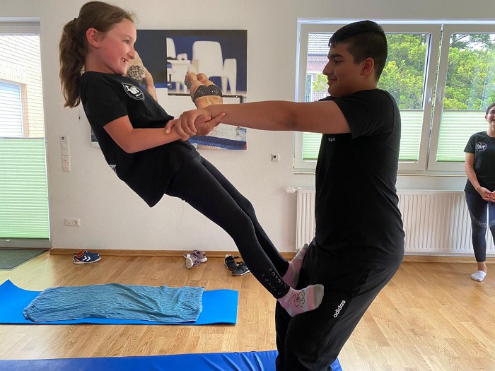 87B99D71-1818-463F-9A30-BC29013D2CBF