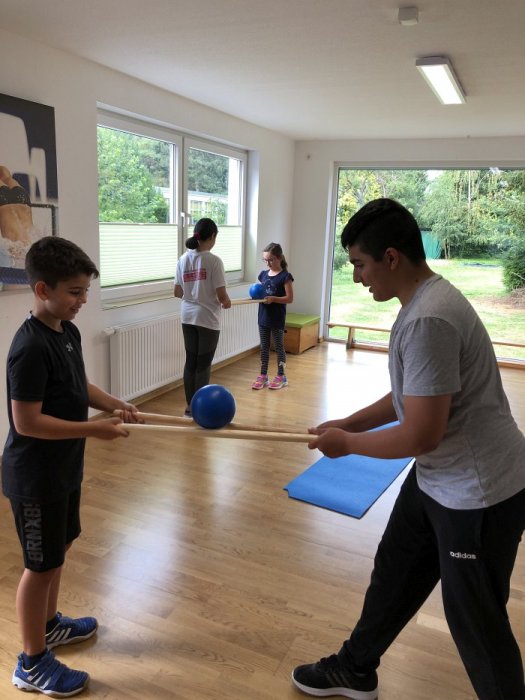 E87F4350-13B3-47AD-B576-142E00C562E6