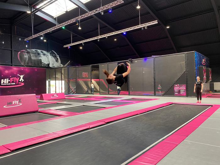 d33fd793-58c0-4f7a-990b-a65e4ea075cf